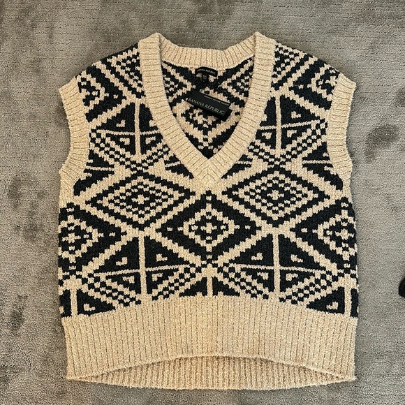 Banana Republic Sweaters - Banana Republic Heritage Oversized Sweater Vest